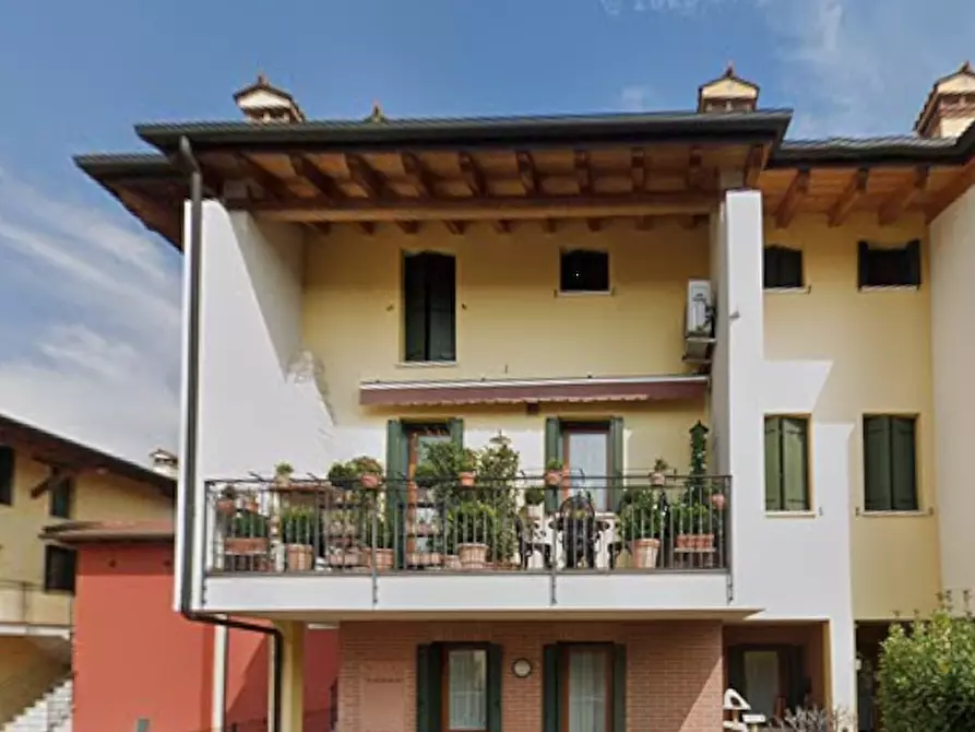 Immagine 6 di Appartamento in vendita  in Via L. Grassi a Bolzano Vicentino