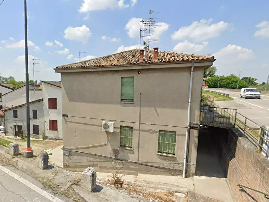 Immagine 1 di Appartamento in vendita  in Via Borgo San Giovanni a Bondeno