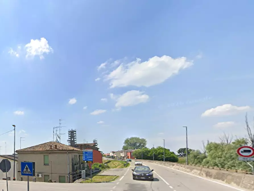 Immagine 16 di Appartamento in vendita  in Via Borgo San Giovanni a Bondeno