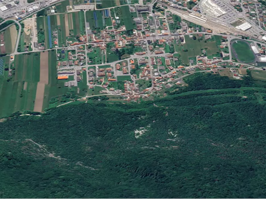 Immagine 21 di Stabile in vendita  in Via Giacomo Leopardi a Ponte Nelle Alpi