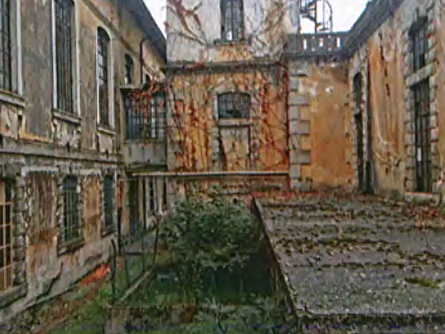 Immagine 7 di Stabile in vendita  in Via dei Patrioti a Farra Di Soligo