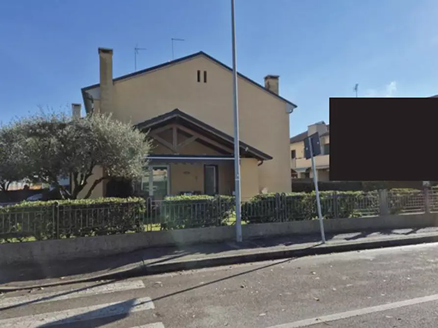 Immagine 4 di Porzione di casa in vendita  in Via L. Einaudi a Mareno Di Piave