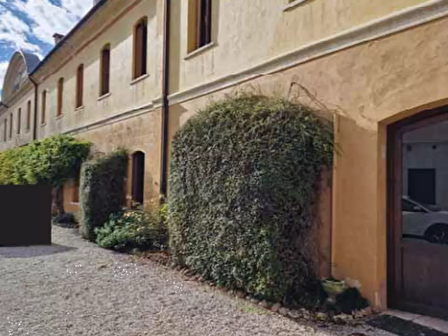 Immagine 14 di Villa in vendita  in Corso Giuseppe Mazzini a Montebelluna