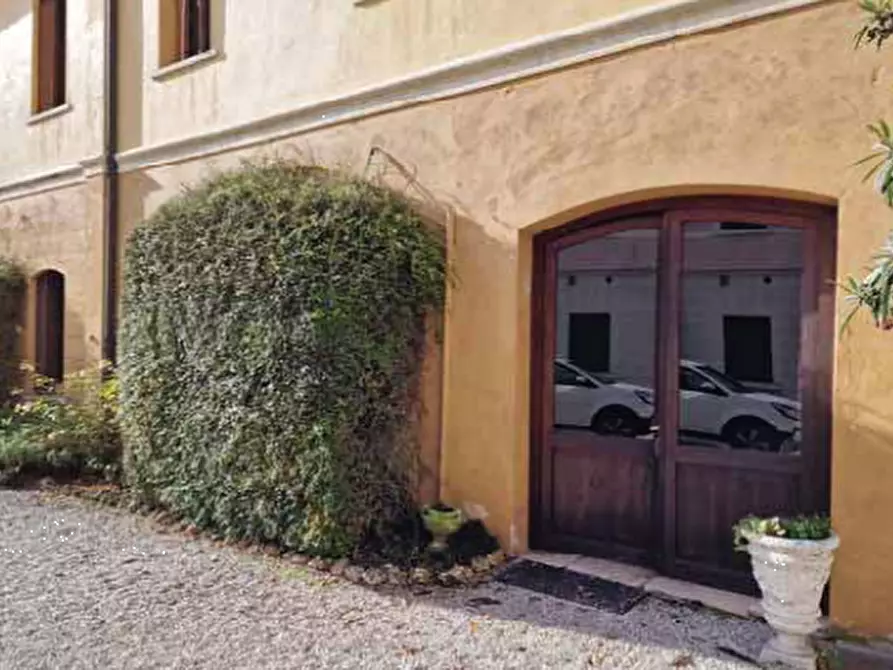 Immagine 15 di Villa in vendita  in Corso Giuseppe Mazzini a Montebelluna