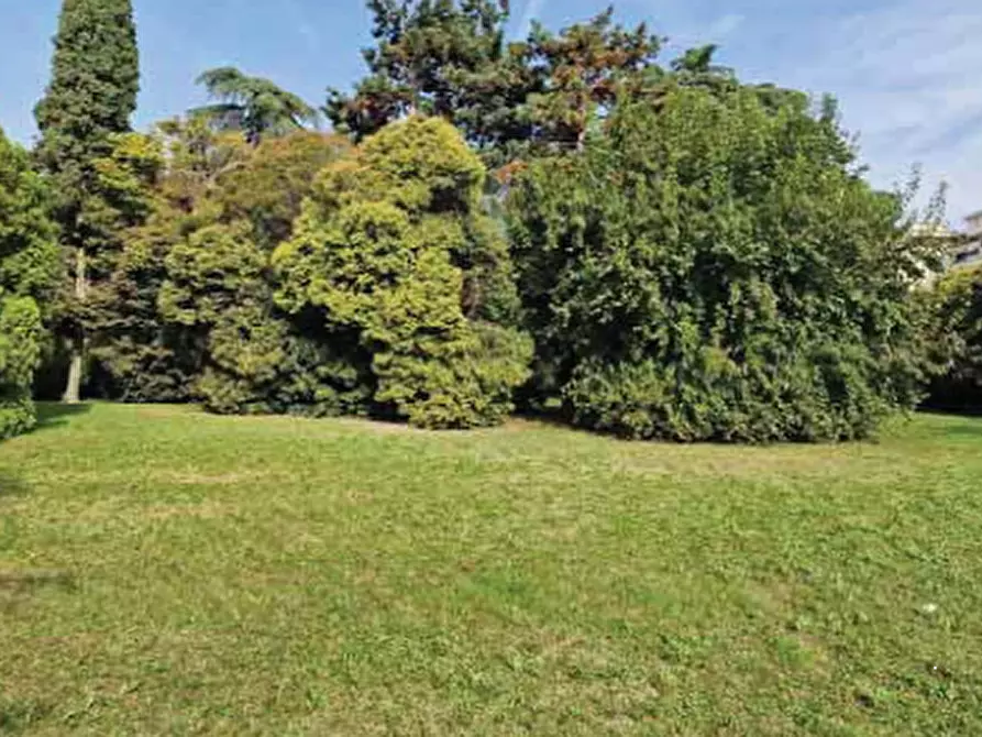 Immagine 25 di Villa in vendita  in Corso Giuseppe Mazzini a Montebelluna