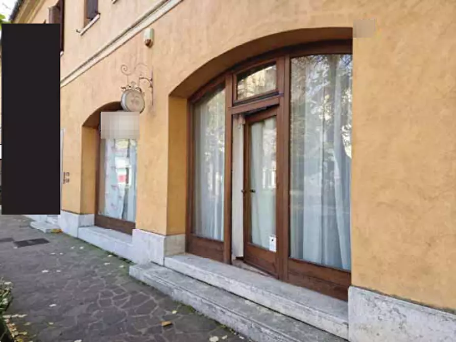 Immagine 3 di Negozio in vendita  in Corso Giuseppe Mazzini a Montebelluna