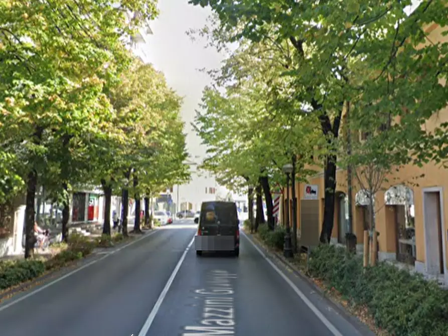 Immagine 12 di Negozio in vendita  in Corso Giuseppe Mazzini a Montebelluna