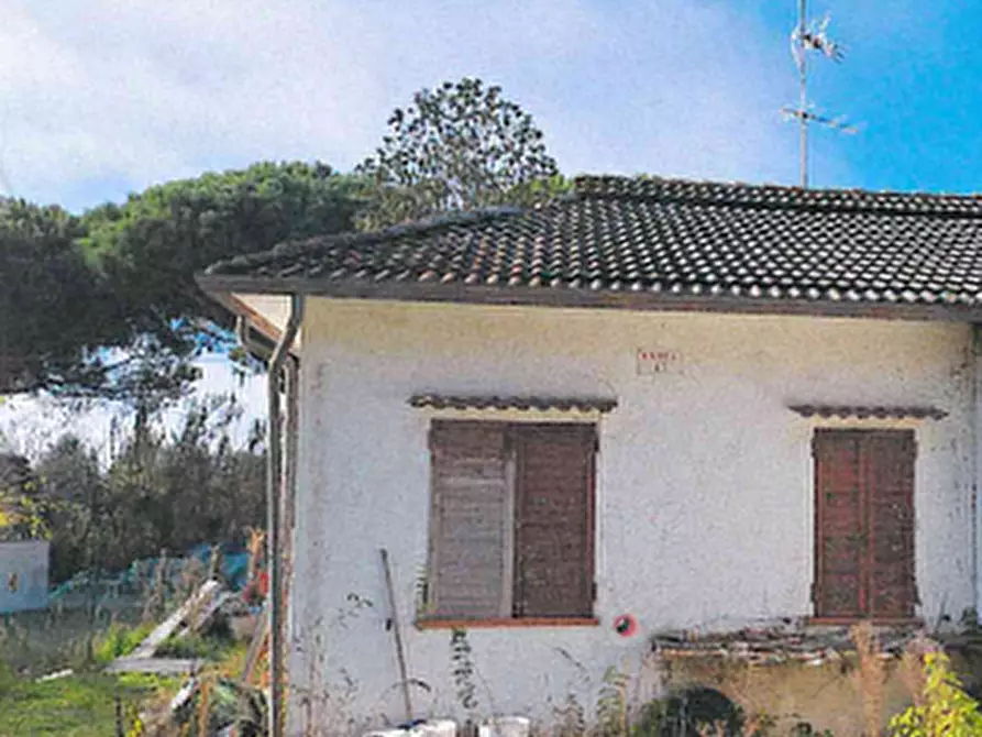 Immagine 2 di Appartamento in vendita  in Via Plutone a Comacchio