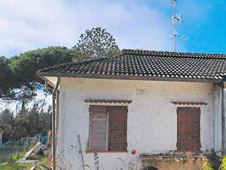 Immagine 10 di Appartamento in vendita  in Via Plutone a Comacchio