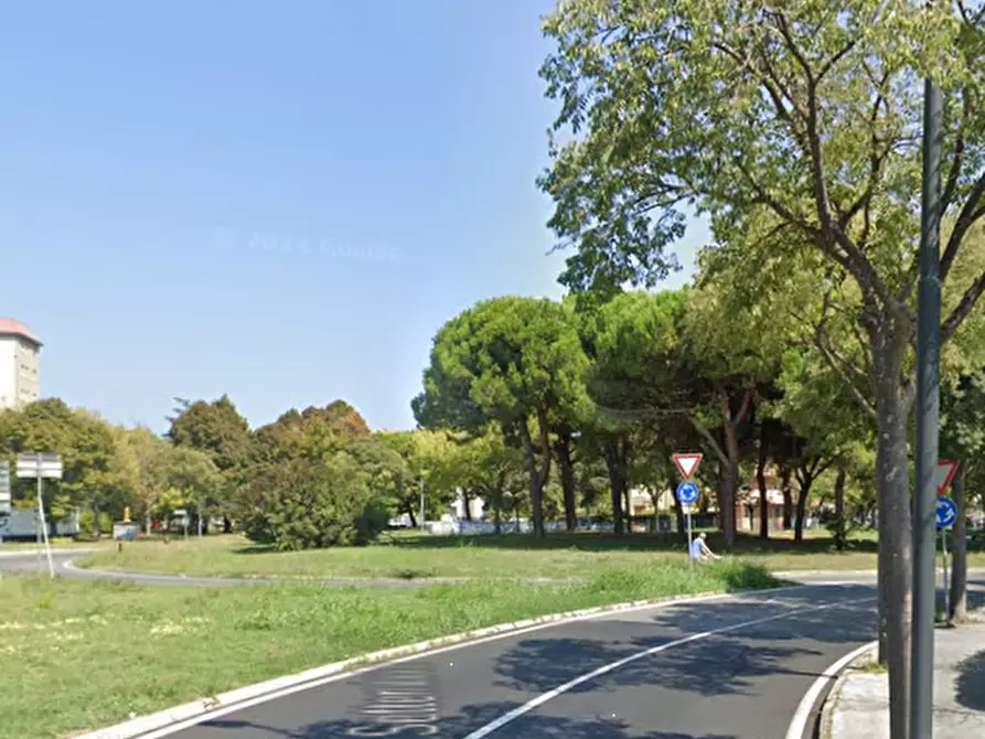 Immagine 14 di Ufficio in vendita  in Viale Luigi Settembrini a Rimini