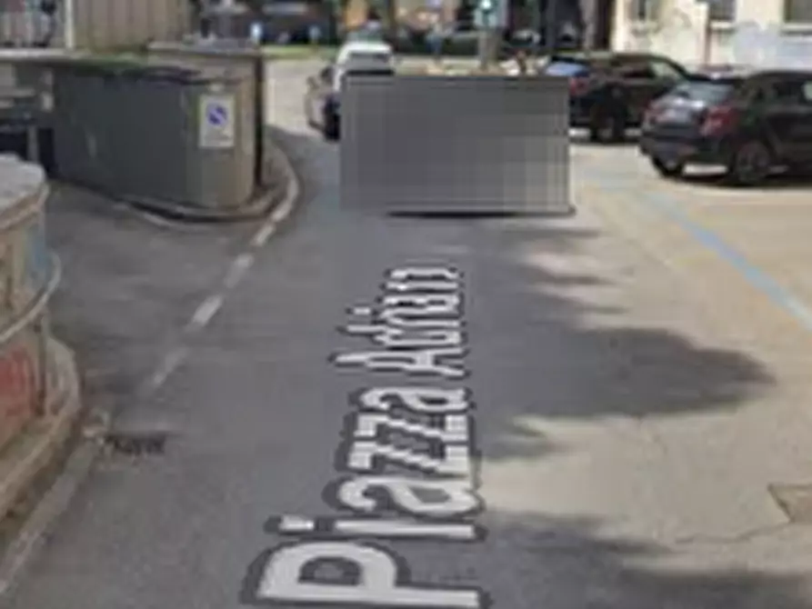 Immagine 6 di Garage in vendita  in Piazza Adriano a Torino