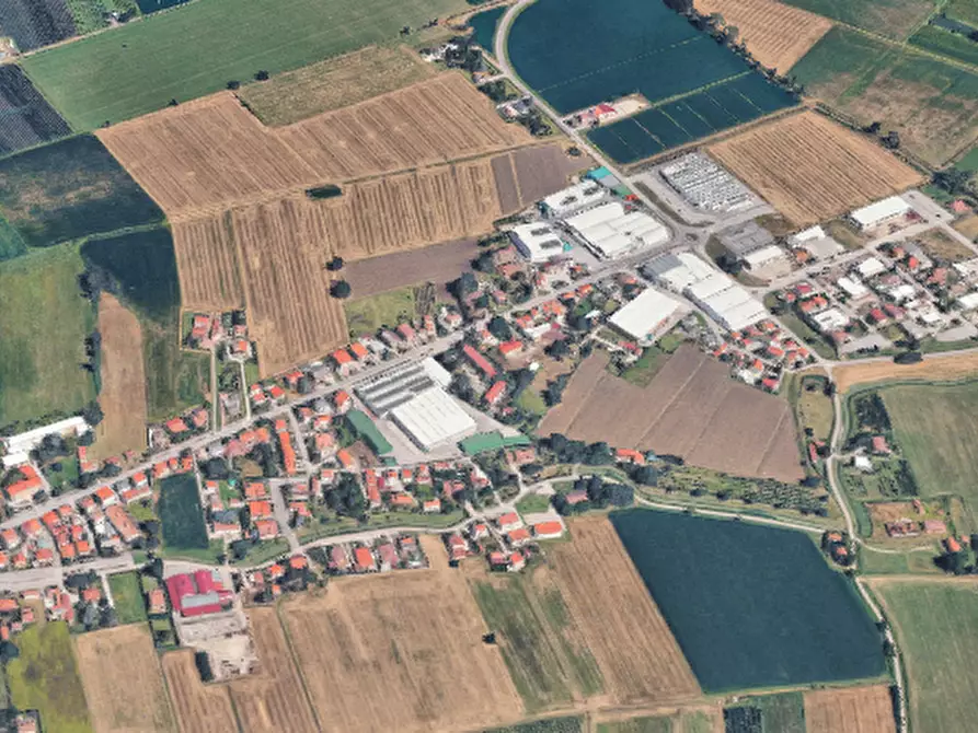 Immagine 20 di Stabile in vendita  in Via Frasbalda a Ferrara