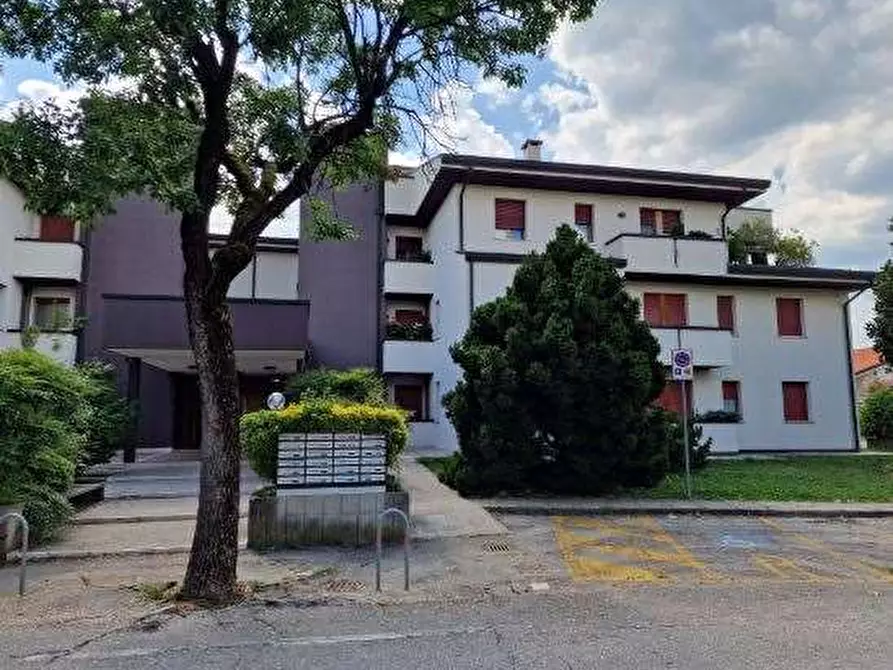 Immagine 1 di Appartamento in vendita  in Via Molinare a Castello Di Godego