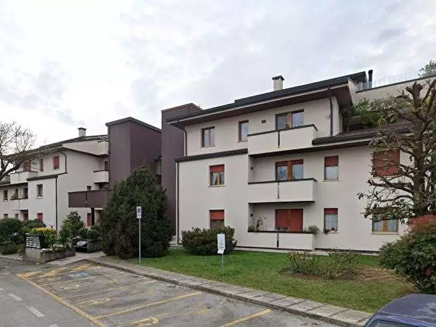 Immagine 6 di Appartamento in vendita  in Via Molinare a Castello Di Godego