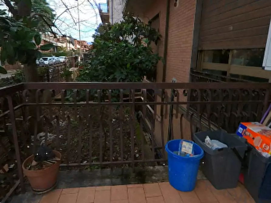 Immagine 4 di Ufficio in vendita  in Via Santa Cristina Gela a Roma