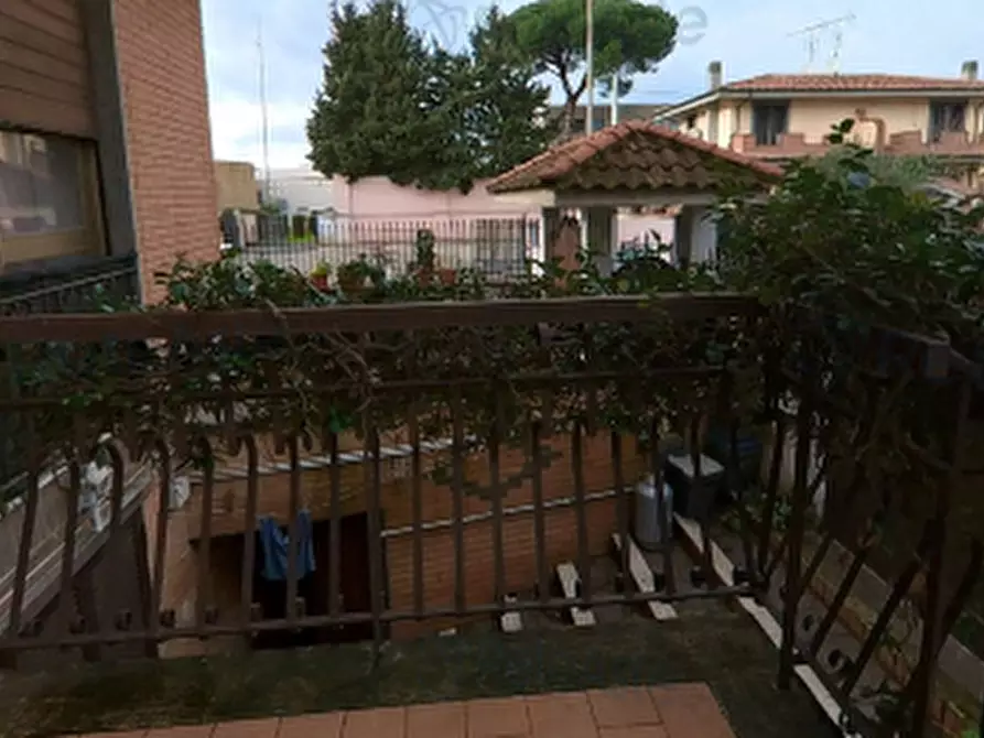 Immagine 7 di Ufficio in vendita  in Via Santa Cristina Gela a Roma