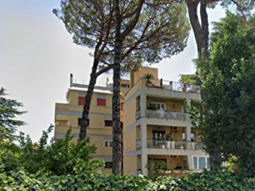 Immagine 2 di Appartamento in vendita  in Via Riccardo Zandonai a Roma
