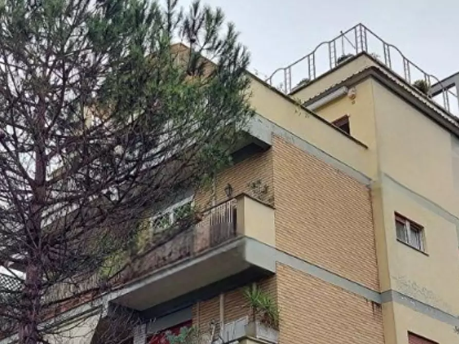 Immagine 12 di Appartamento in vendita  in Via Riccardo Zandonai a Roma