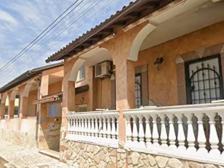 Immagine 5 di Appartamento in vendita  in Via Dei Mirabilis a Ardea