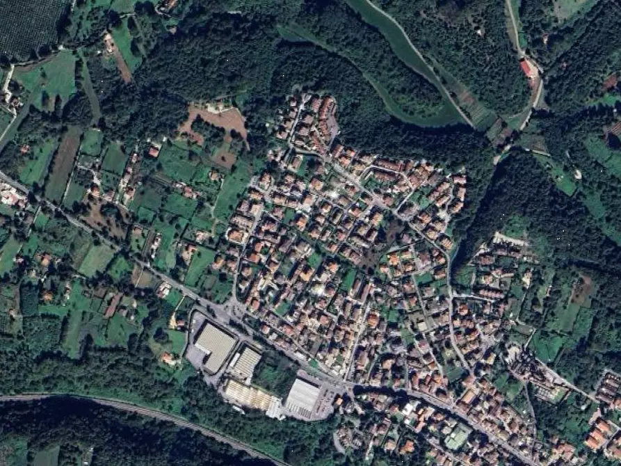 Immagine 6 di Negozio in vendita  in Circonvallazione Giovanni Falcone a Labico