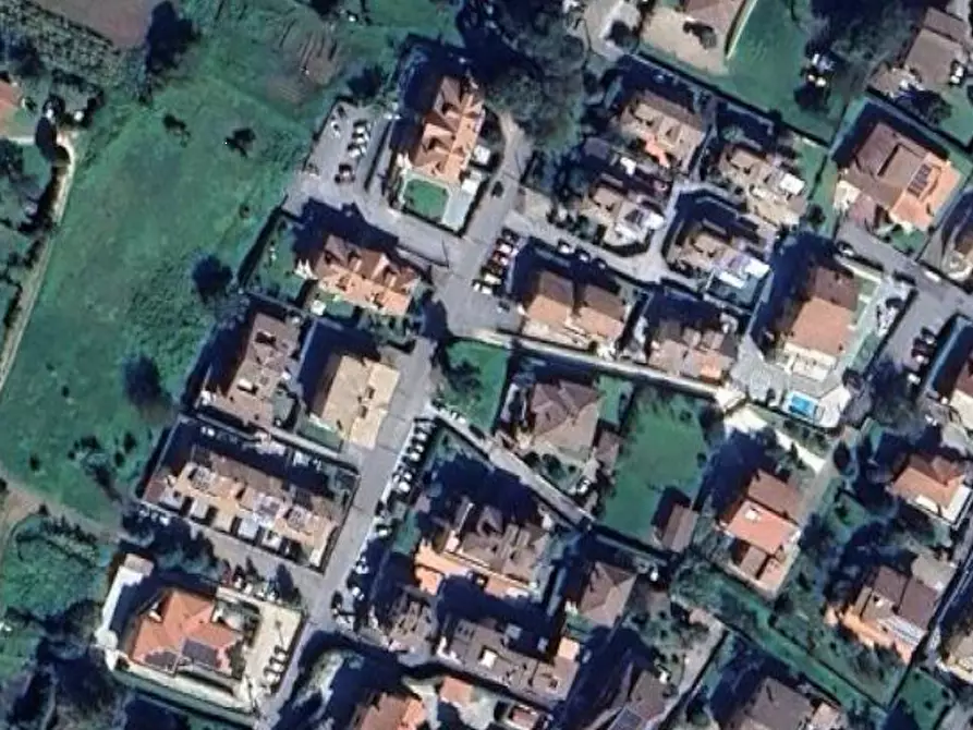 Immagine 7 di Negozio in vendita  in Circonvallazione Giovanni Falcone a Labico