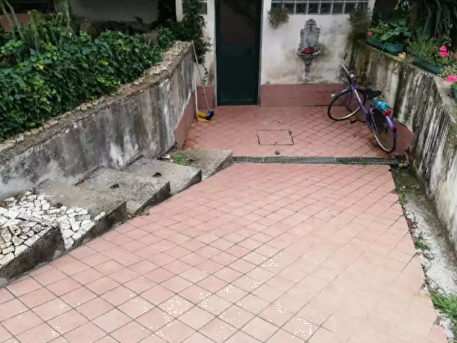 Immagine 3 di Villa in vendita  in Via Palestrina a Nettuno