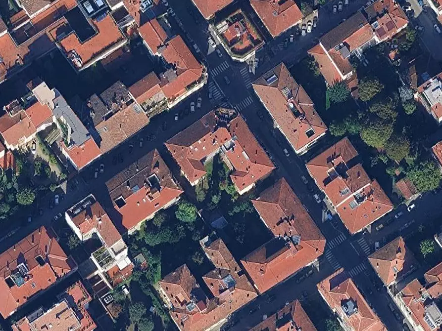 Immagine 19 di Stabile in vendita  in Via della Robbia a Firenze