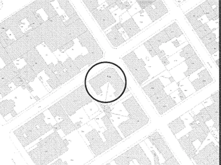 Immagine 26 di Stabile in vendita  in Via della Robbia a Firenze