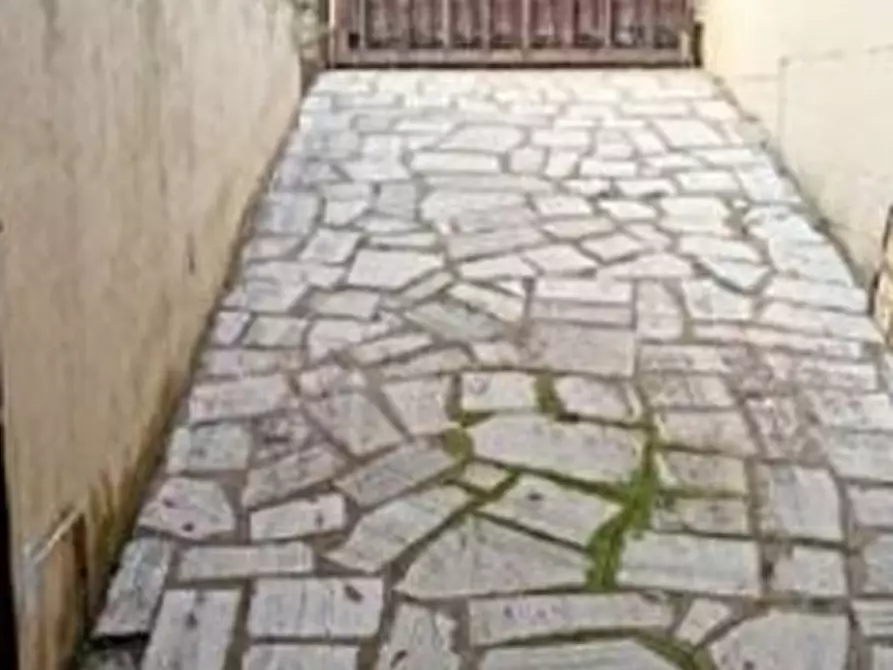 Immagine 4 di Casa bifamiliare in vendita  in Via Bouganville a Anzio