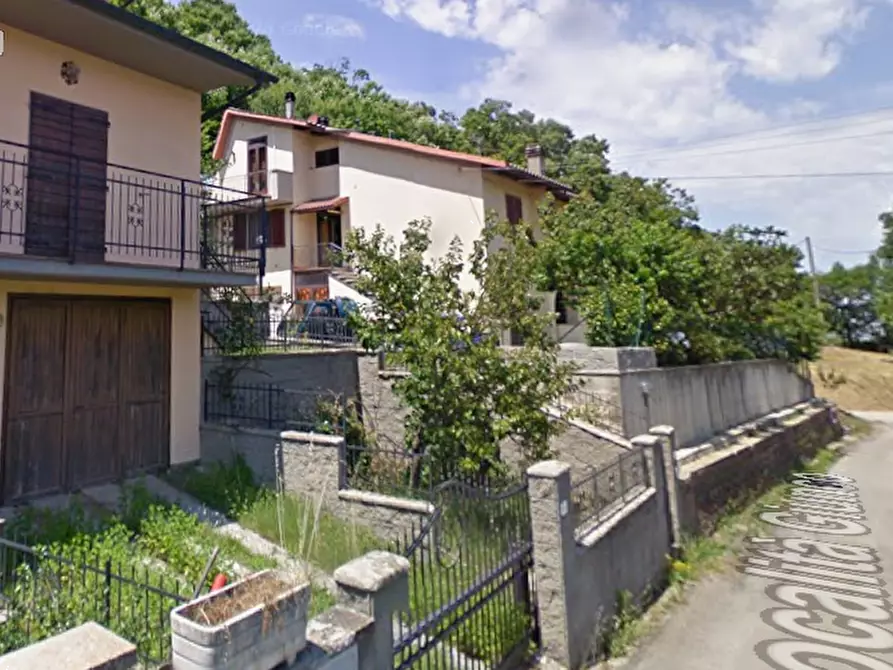 Immagine 10 di Appartamento in vendita  in Località Giungo a Arcidosso