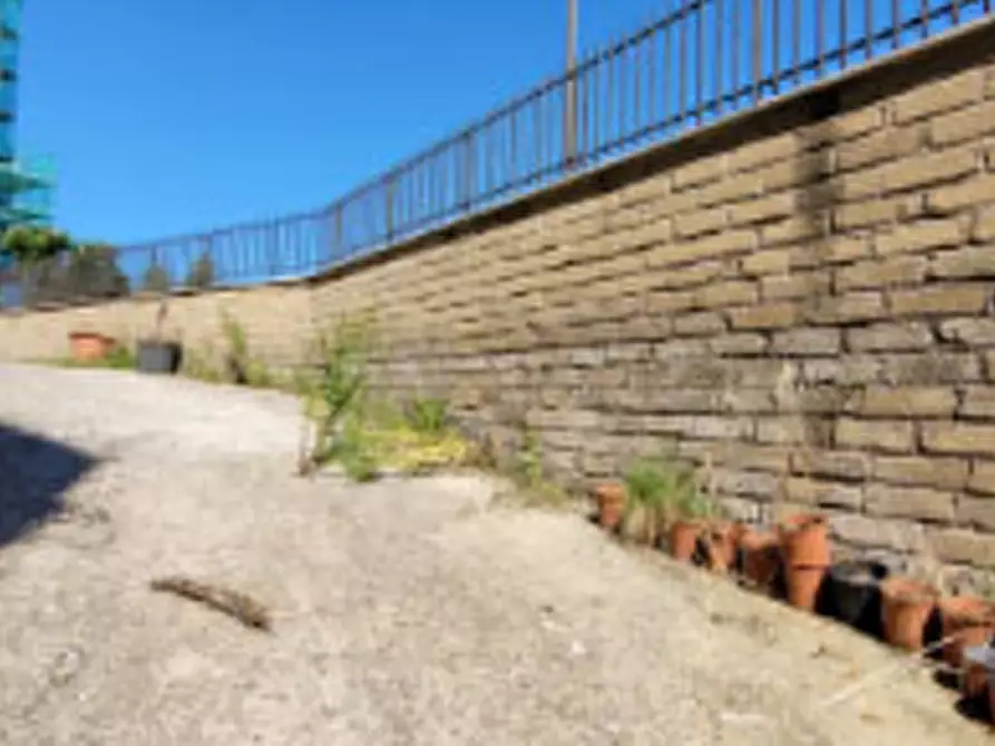 Immagine 5 di Magazzino in vendita  in Corso Italia a Anzio