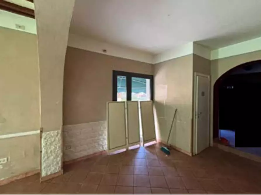 Immagine 4 di Magazzino in vendita  in Via Romana Lucchese a Fucecchio