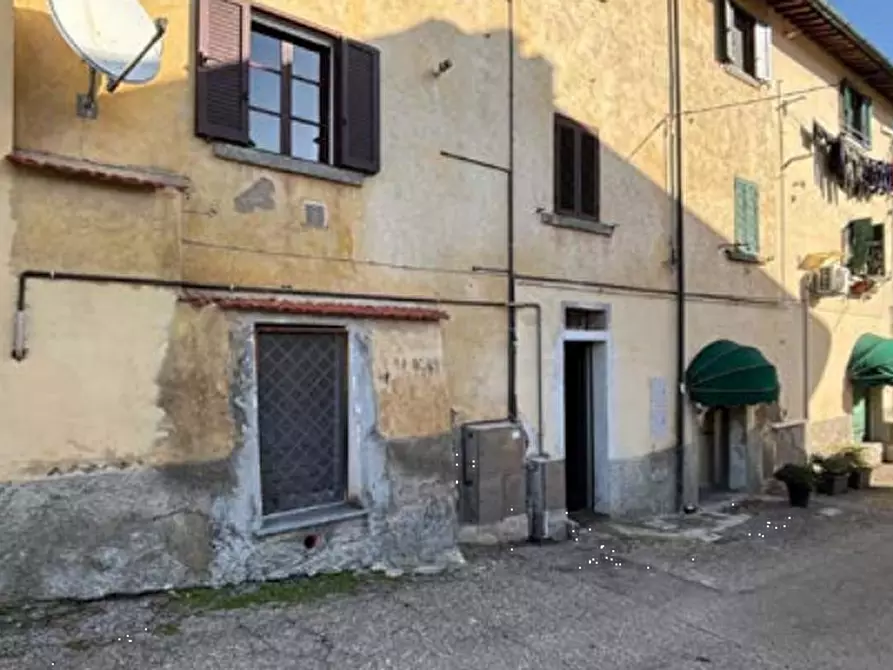 Immagine 2 di Magazzino in vendita  in Via Romana Lucchese a Fucecchio