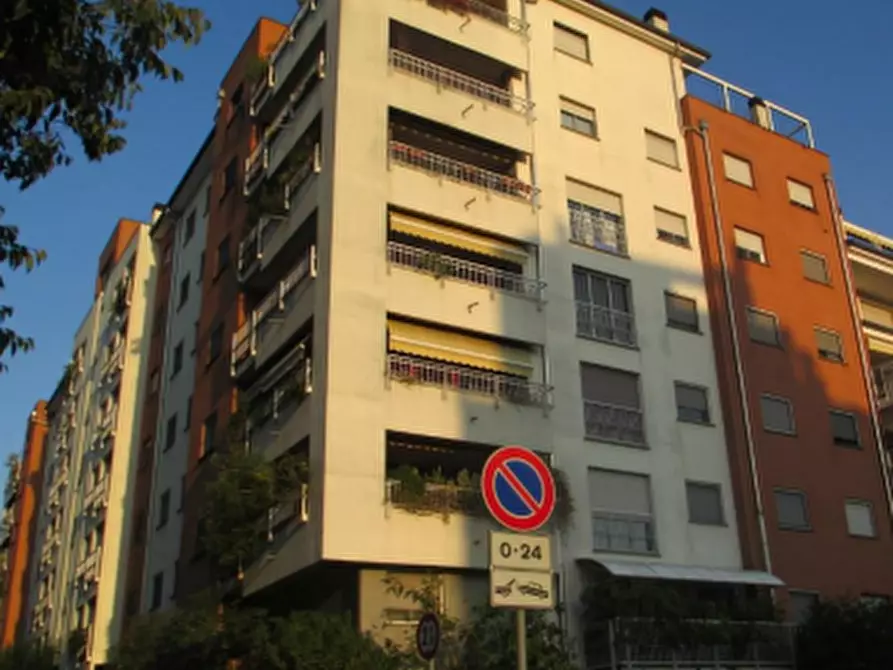 Immagine 6 di Appartamento in vendita  in Via Carlo Perini  a Milano