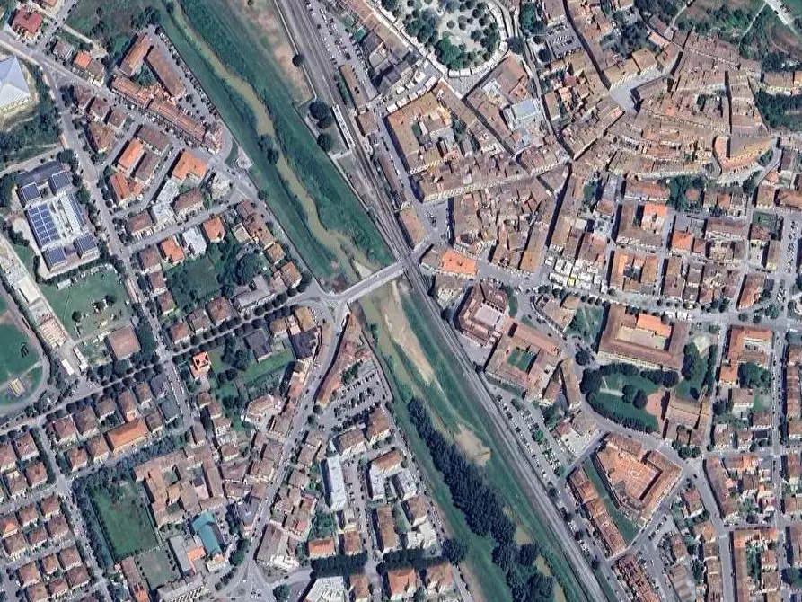 Immagine 11 di Ufficio in vendita  in Piazza Ippolito Olivelli a Castelfiorentino