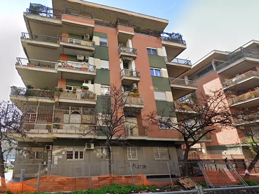 Immagine 11 di Appartamento in vendita  in Via Isole del Capoverde a Roma