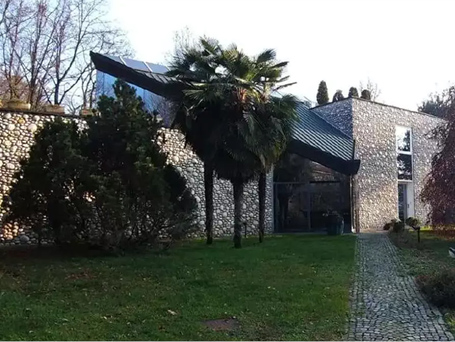 Immagine 4 di Villa in vendita  in Via Cerone a Nosate