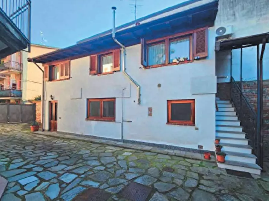 Immagine 4 di Appartamento in vendita  in Via Monsignor Paleari a Pogliano Milanese