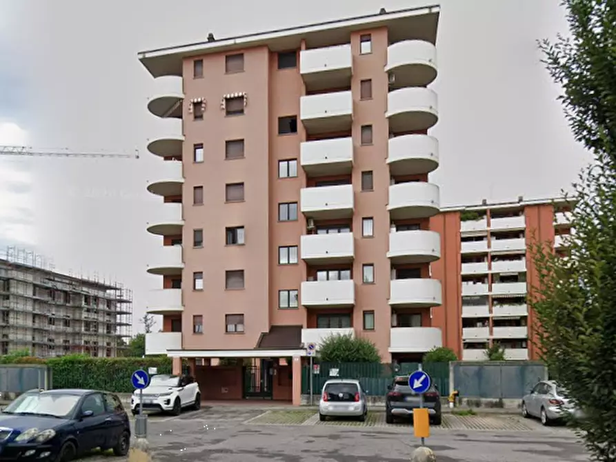 Immagine 5 di Appartamento in vendita  in Via Madre Teresa di Calcutta a Busto Arsizio
