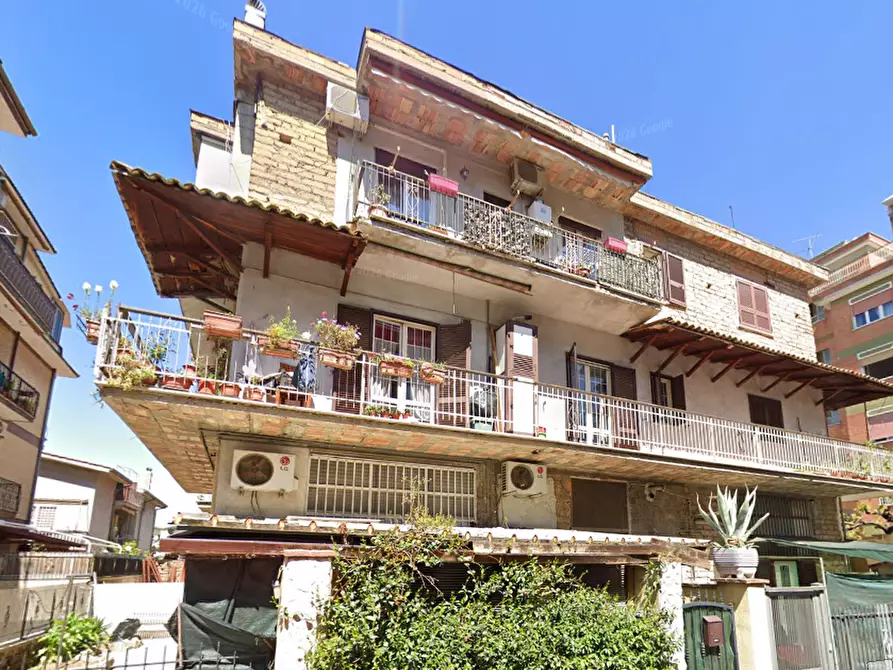 Immagine 7 di Appartamento in vendita  in Via Anchise a Roma