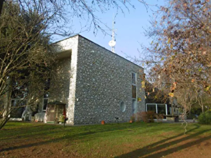 Immagine 38 di Villa in vendita  in Via Cerone a Nosate