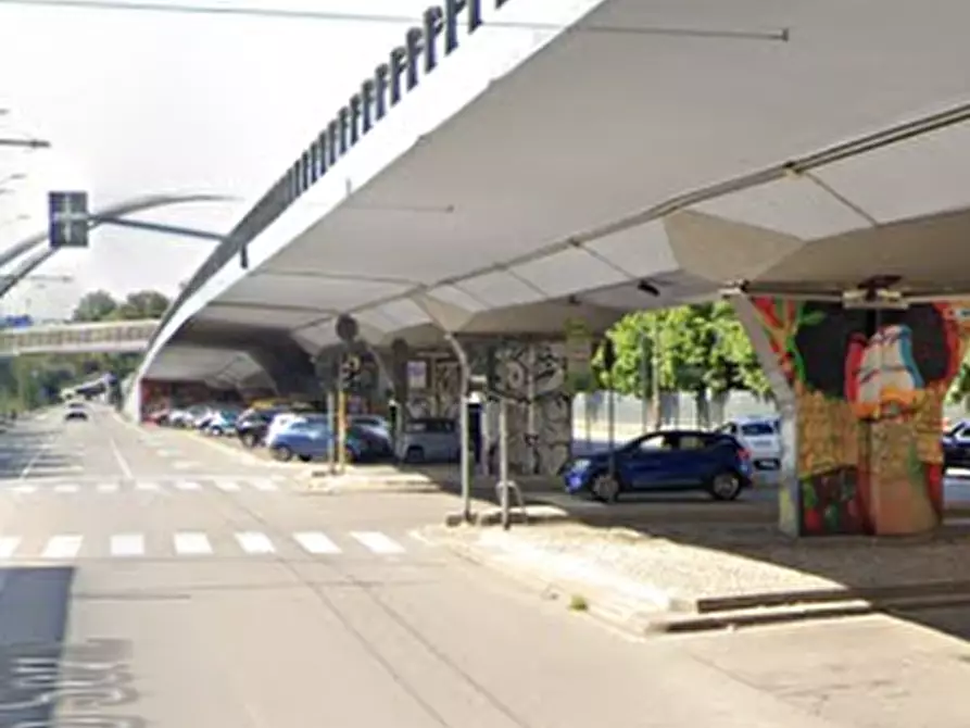 Immagine 6 di Ufficio in vendita  in Viale Renato Serra a Milano