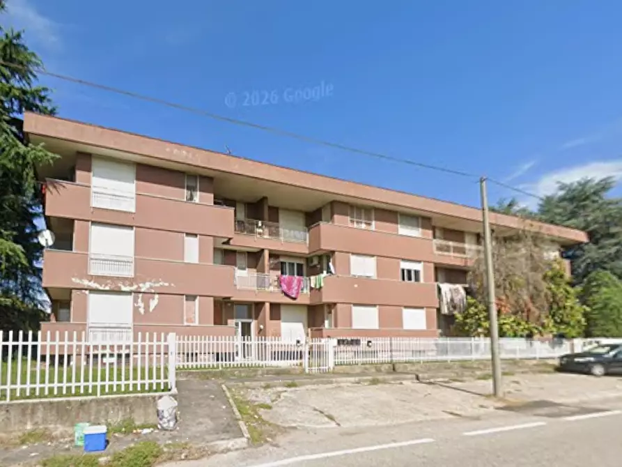 Immagine 9 di Appartamento in vendita  in Via XXIV Maggio a Lonate Pozzolo