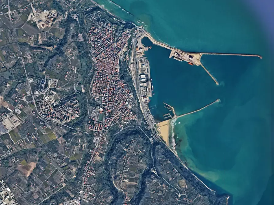 Immagine 16 di Appartamento in vendita  a Ortona