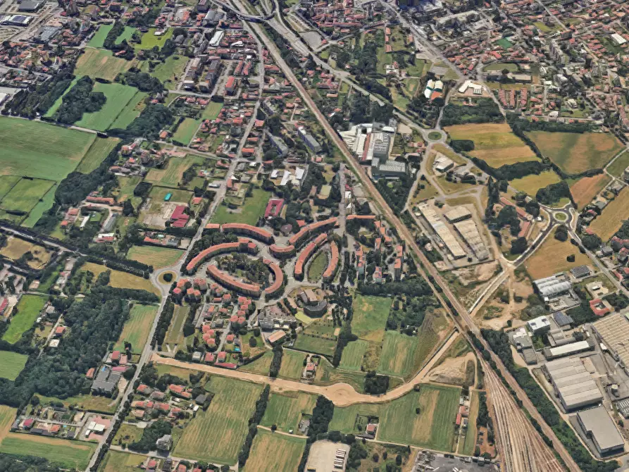 Immagine 8 di Negozio in vendita  in Viale Giotto a Busto Arsizio