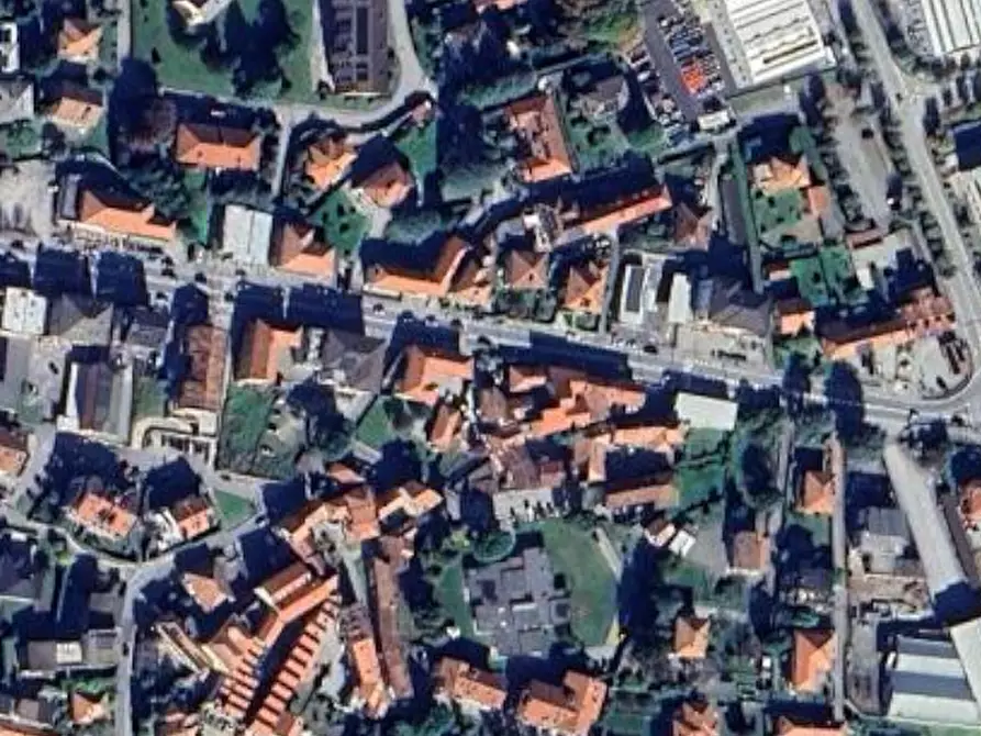 Immagine 17 di Appartamento in vendita  in Via Ceriani a Sesto Calende