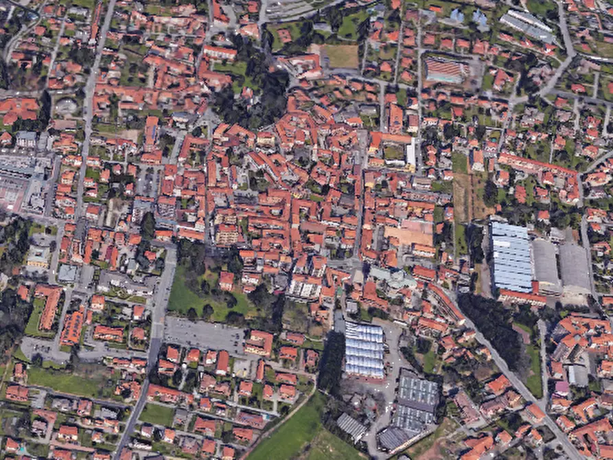 Immagine 13 di Negozio in vendita  in Via Parini a Olgiate Comasco