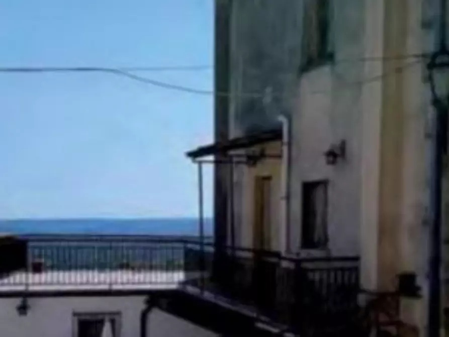 Immagine 2 di Appartamento in vendita  in Via I Salita San Nicola a Pretoro