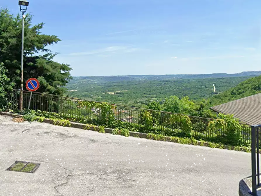 Immagine 10 di Appartamento in vendita  in Via I Salita San Nicola a Pretoro