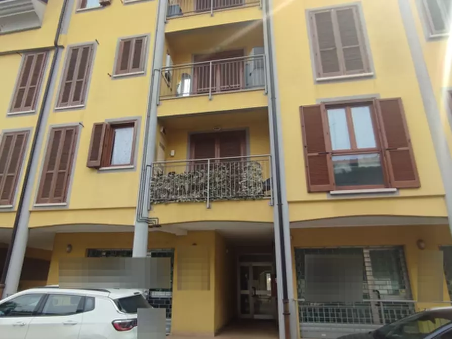 Immagine 1 di Appartamento in vendita  in Via Marconi a Roncello